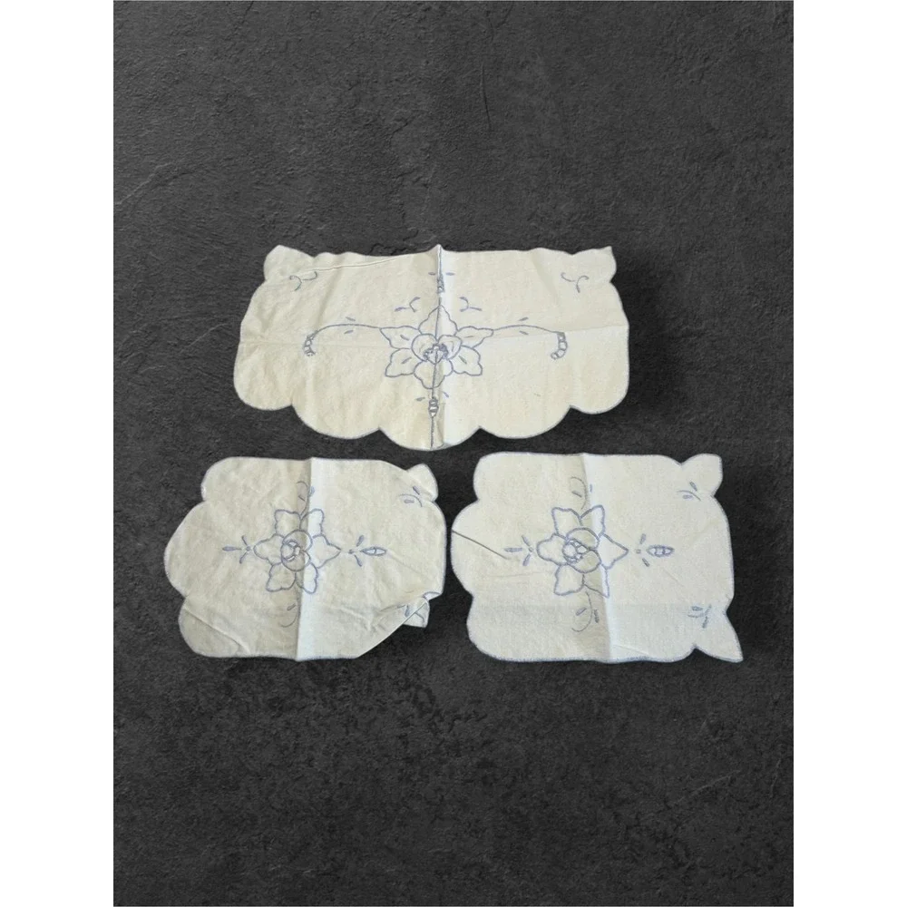 Vintage Linen Napkins Runner Set White Blue Gray Embroidered
